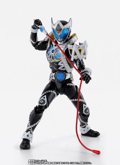 S.H.Figuarts(真骨雕制法)  假面骑士蛇牙