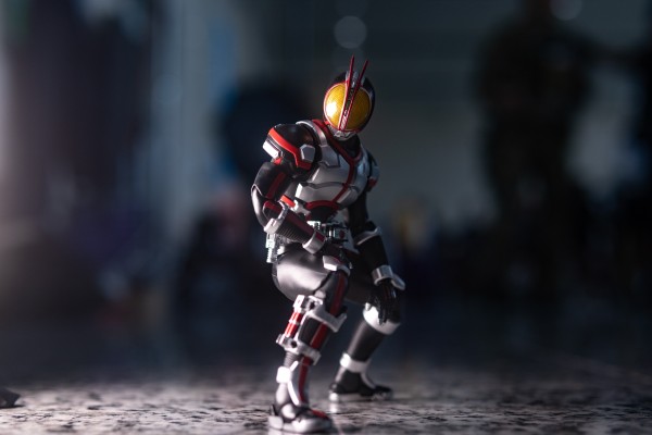 S.H.Figuarts 假面骑士555 机动摩托人