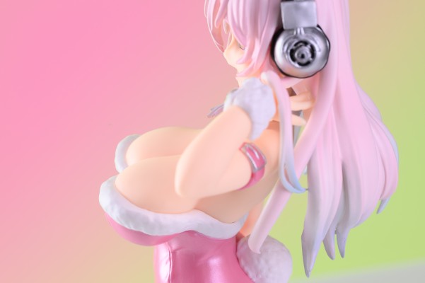 BiCute Bunnies 超级索尼子 粉色兔女郎