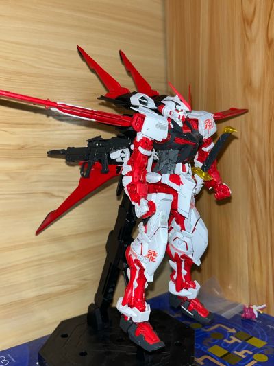 MG  机动战士高达SEED DESTINY ASTRAY R 异端高达红色机(翔翼型装备)