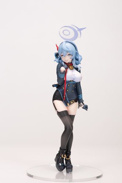 蔚蓝档案 天雨亚子