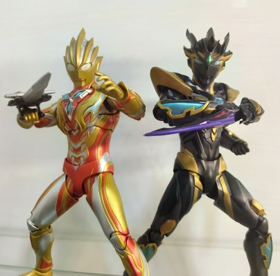 S.H.Figuarts 奥特银河格斗 命运的冲突 泽塔奥特曼 迪斯西姆天爪