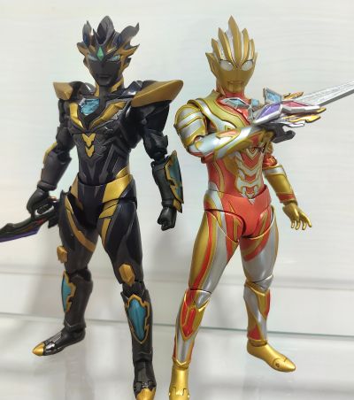 S.H.Figuarts 奥特银河格斗 命运的冲突 泽塔奥特曼 迪斯西姆天爪