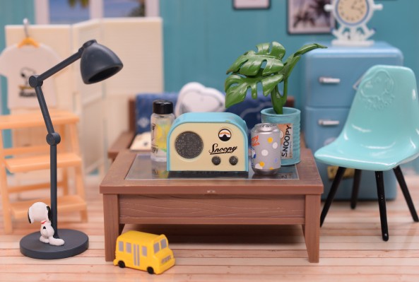 花生漫画 史努比在西海岸的房子