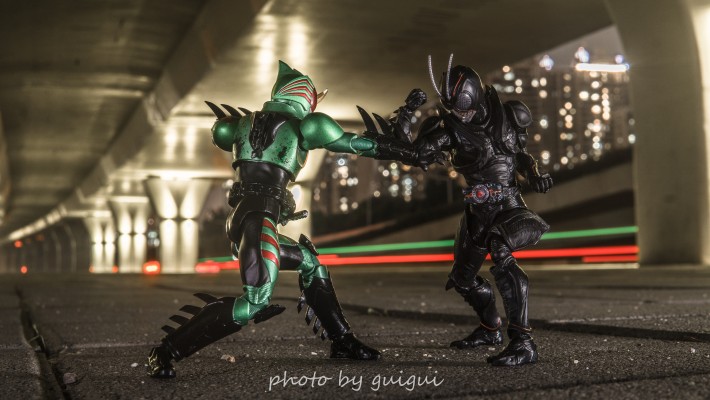 S.H.Figuarts  假面骑士亚马逊欧米伽 （Amazon.co.jp独家版）