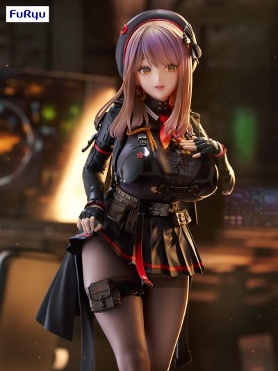 胜利女神：妮姬 艾玛