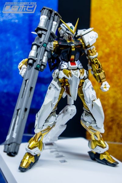 METAL BUILD 机动战士高达SEED ASTRAY系列 异端高达金色机（暂称）