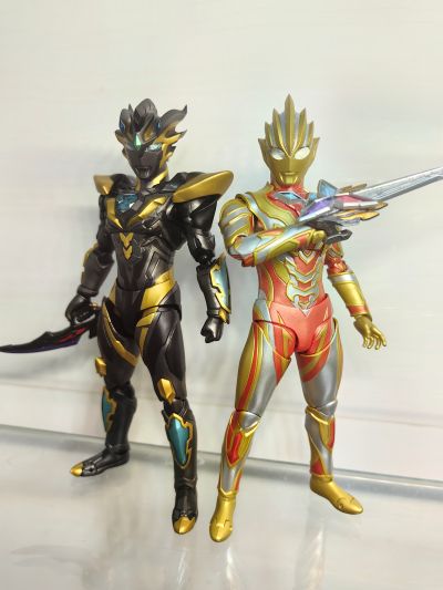 S.H.Figuarts 奥特银河格斗 命运的冲突 泽塔奥特曼 迪斯西姆天爪