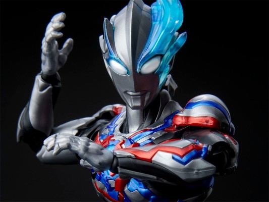 Figure-rise Standard 布莱泽奥特曼 布莱泽奥特曼