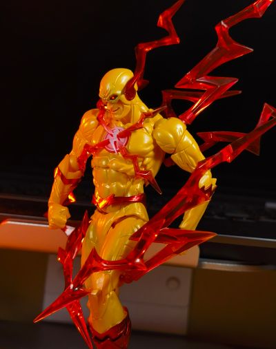 转轮科技系列 惊奇山口 逆闪电