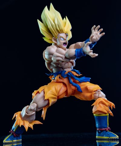 S.H.Figuarts 超级赛亚人孙悟空-传说中的超级赛亚人-