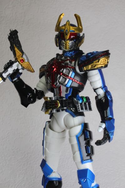 S.H.Figuarts  假面骑士升级战骑