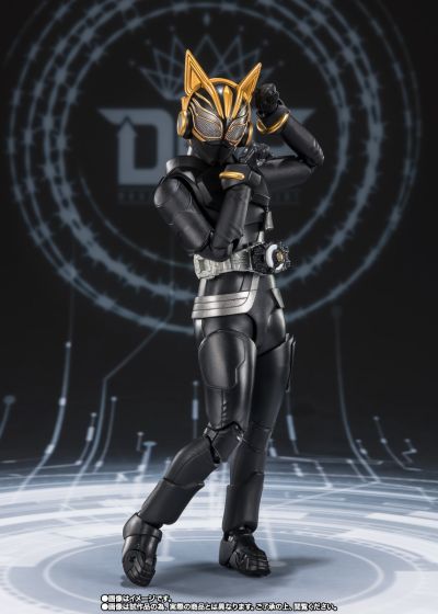 S.H.Figuarts   假面骑士娜猫 登录形态+登录形态配件包