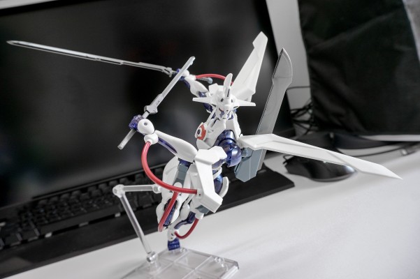 MODEROID 枪心剑刃 星期四·神裁