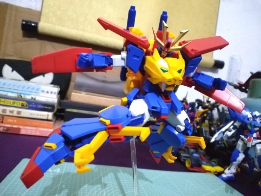 HGBF 1/144 高达创战者TRY 高达泰伦3