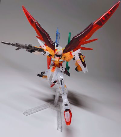 HG  机动战士高达SEED DESTINY 命运高达 (海涅专用机) [透明配色]