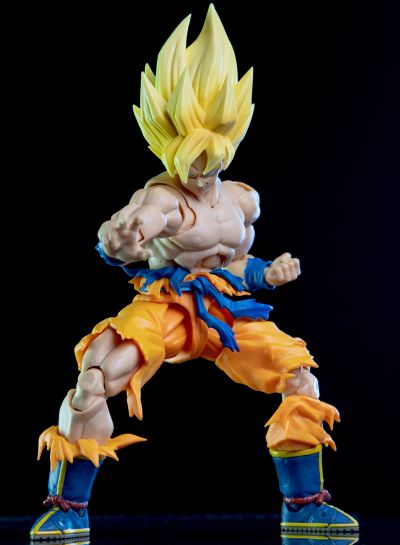 S.H.Figuarts 超级赛亚人孙悟空-传说中的超级赛亚人-