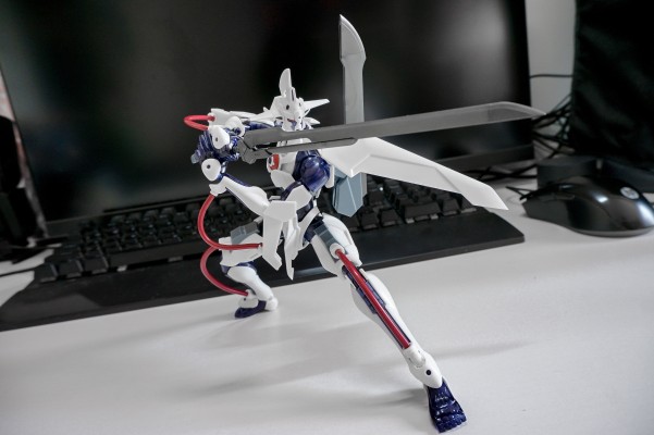 MODEROID 枪心剑刃 星期四·神裁