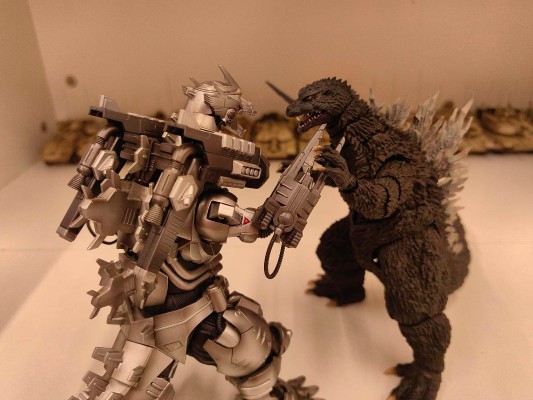 S.H.MonsterArts 3式机龙（重武装型/高机动型）