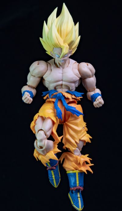 S.H.Figuarts 超级赛亚人孙悟空-传说中的超级赛亚人-
