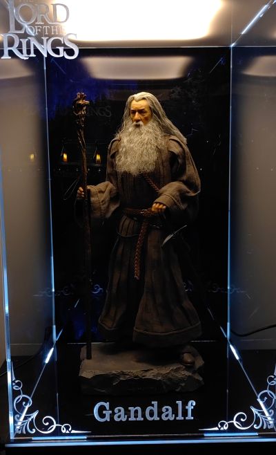 指环王 甘道夫（灰袍） 收藏级可动人偶