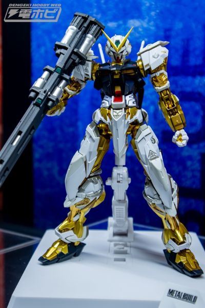 METAL BUILD 机动战士高达SEED ASTRAY系列 异端高达金色机（暂称）
