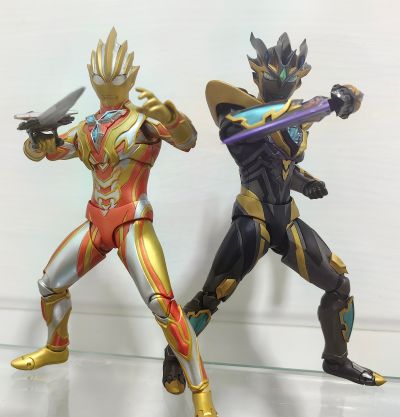 S.H.Figuarts 奥特银河格斗 命运的冲突 泽塔奥特曼 迪斯西姆天爪