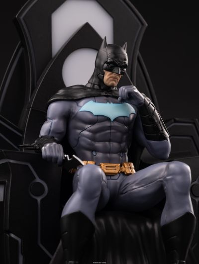 蝙蝠侠 与 莫比乌斯椅 合金载具手办