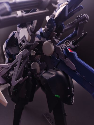 HG 机动战士Z高达外传RE-BOOT 水中型汉木拉比II 提坦斯样式