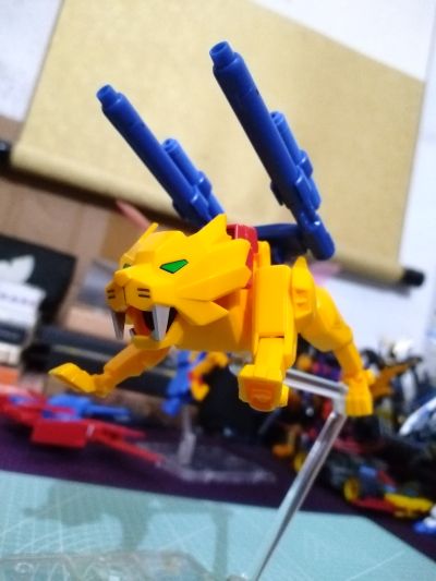 HGBF 1/144 高达创战者TRY 高达泰伦3