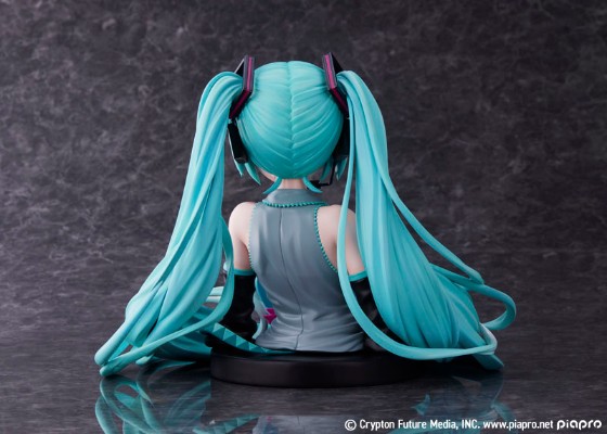 初音未来 16周年纪念 胸像