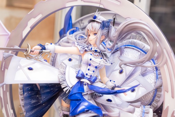 约战：狂三外传 白之女王 -蓝宝石皇家礼服-