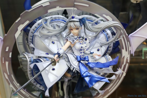 约战：狂三外传 白之女王 -蓝宝石皇家礼服-