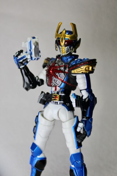 S.H.Figuarts  假面骑士升级战骑