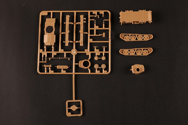编号:82956 1/72 装甲车辆系列 德Pz.Kpfw. 38(t) Ausf.E/F坦克