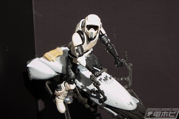 S.H.Figuarts  侦察兵+飞行摩托（星球大战：曼达洛人）