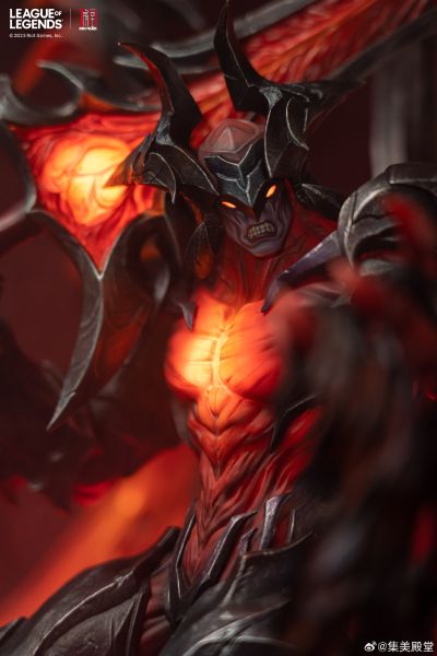 英雄联盟 暗裔剑魔 亚托克斯