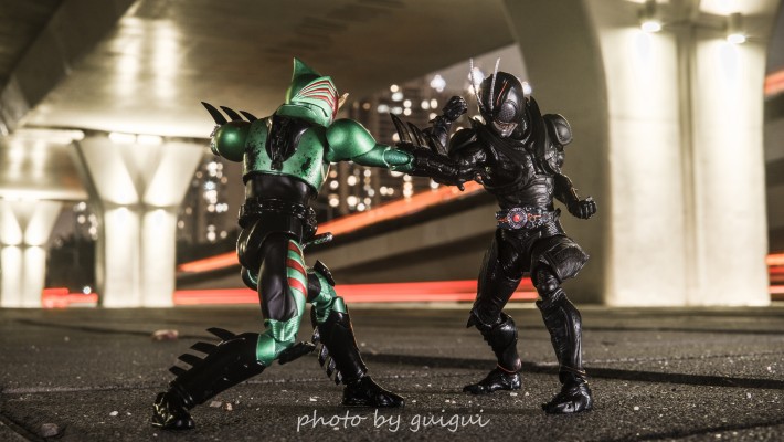 S.H.Figuarts  假面骑士亚马逊欧米伽 （Amazon.co.jp独家版）