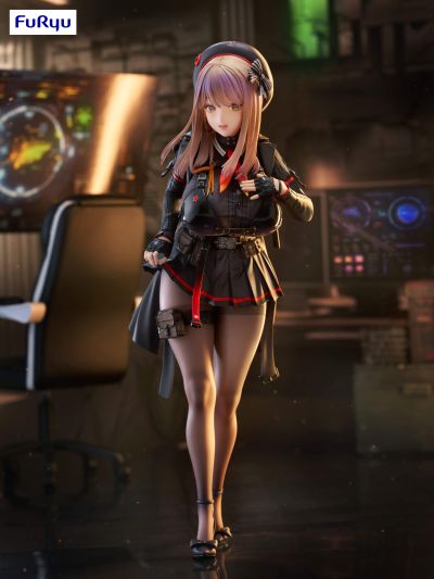 胜利女神：妮姬 艾玛