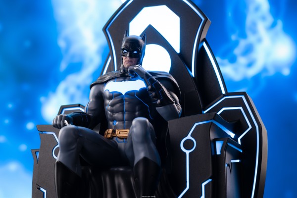 蝙蝠侠 与 莫比乌斯椅 合金载具手办