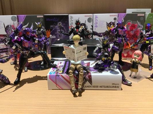 S.H.Figuarts 劳埃德·福杰 -福杰家的父亲-