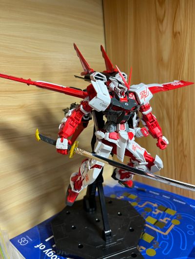 MG  机动战士高达SEED DESTINY ASTRAY R 异端高达红色机(翔翼型装备)