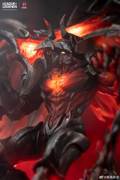 英雄联盟 暗裔剑魔 亚托克斯