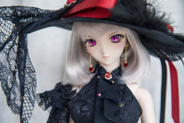 Dollfie Dream DD 噬神者 艾莉莎・伊莉妮琪娜・奥美拉 TV动画版