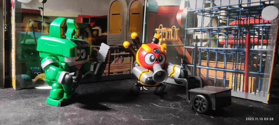 QOSMOS 铁甲小宝系列 第二弹：鲨鱼辣椒+蜘蛛侦探