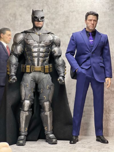 TMS085 正义联盟 扎克·施奈德版 蝙蝠侠(战甲版) 珍藏人偶