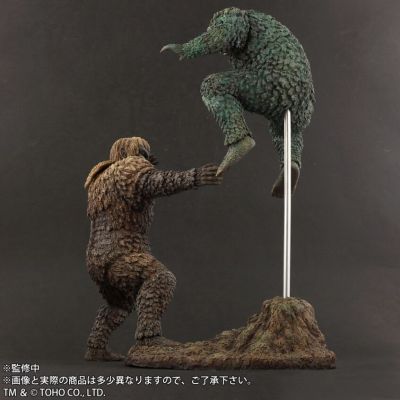 东宝大怪兽系列 科学怪人的怪兽 山达大战盖拉 软胶雕像