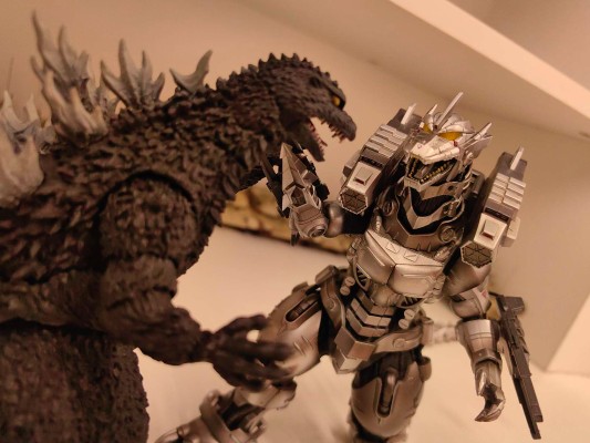 S.H.MonsterArts 3式机龙（重武装型/高机动型）