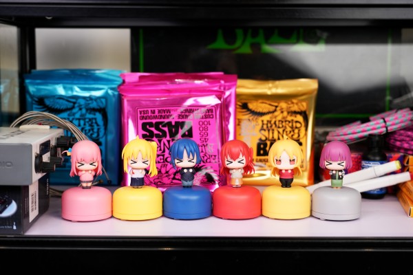 开摆系列 孤独摇滚！摇头摆件