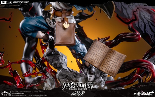 黑色四叶草 阿斯塔